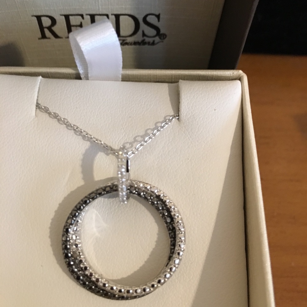 Brand new diamond necklace